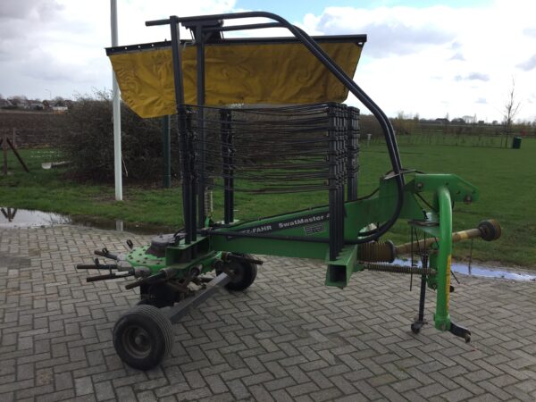 Deutz Fahr SwatMaster4221 Rake