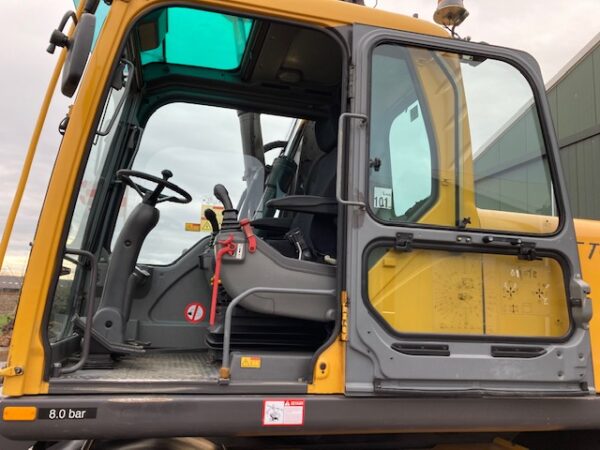 Volvo EW140B Mobile Graafmachine - Image 15