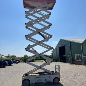 SAB B-137 hoogwerker