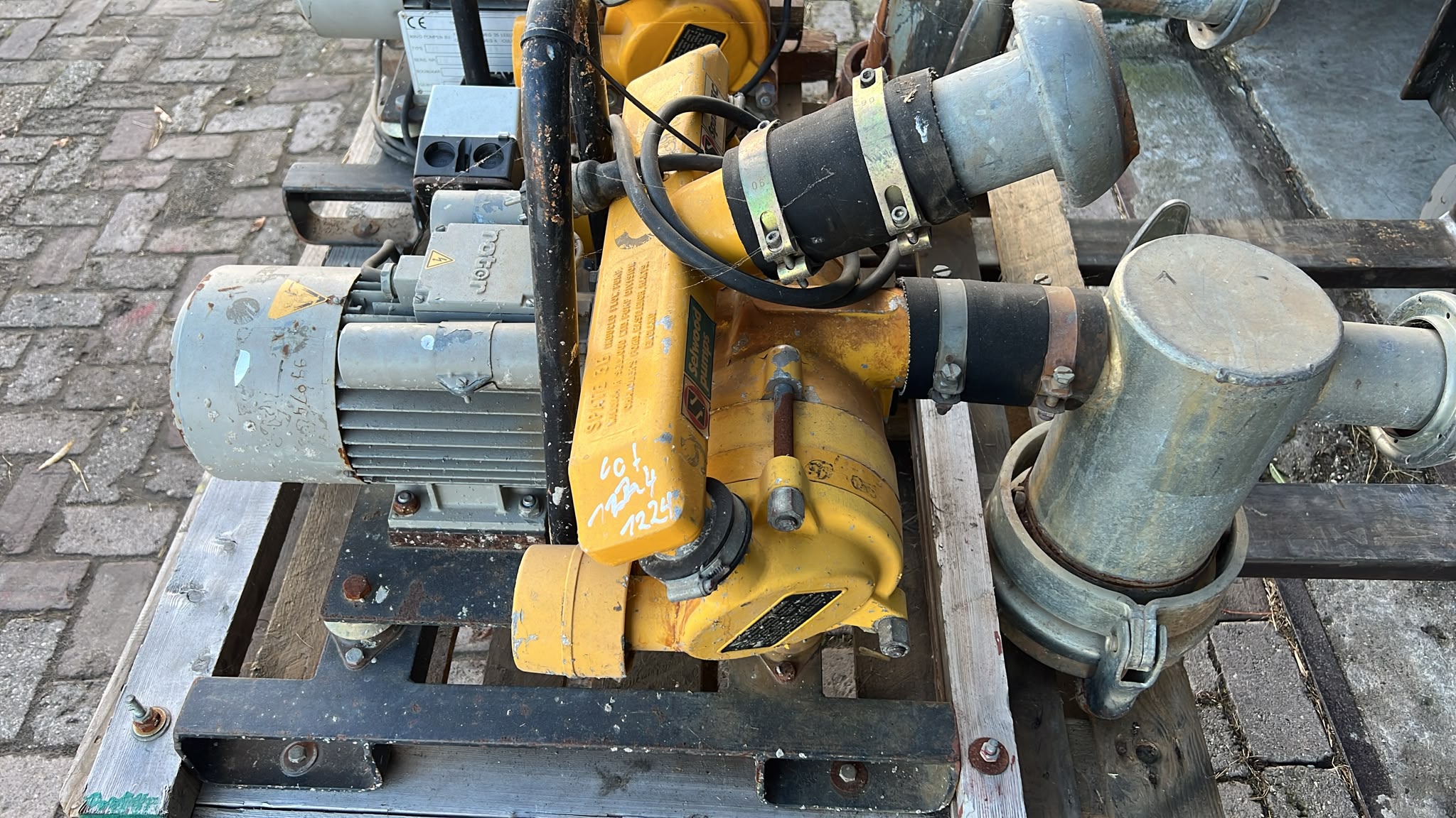 2 Selwood Spate 75C Elektrische Membraanpompen - Afbeelding 2